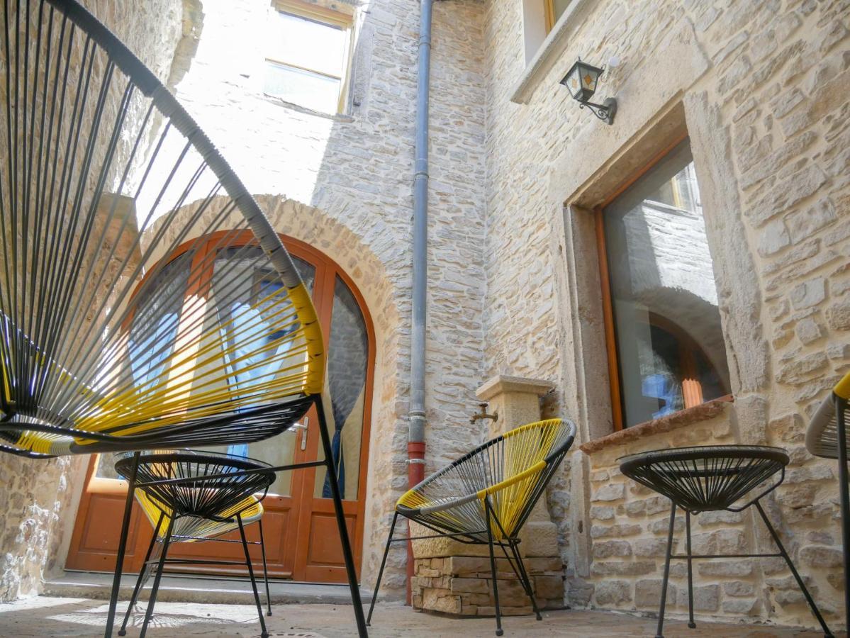 Gite Des Augustins Cremieu Экстерьер фото